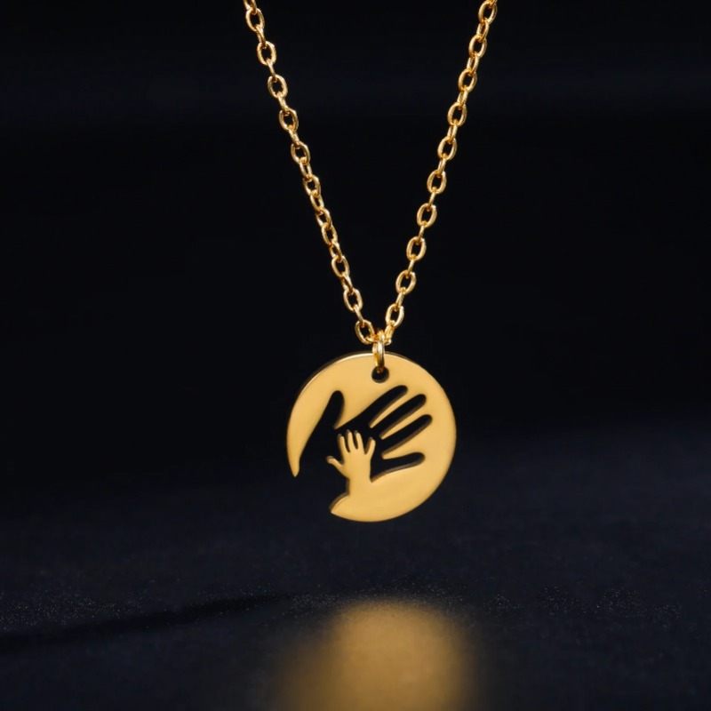 Skyrim Baby Hand Necklace Mother Child Child Chain Family Mother Gift for Woman Man Stainless Steel Pendant Jewelry Fashion Trend_voghion.com