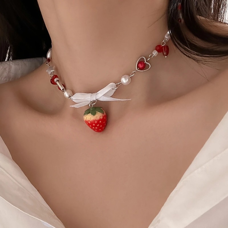 Salircon Colar com pingente de morango vermelho doce coreano gótico Y2K em formato de coração, colar de pérolas artificiais, gargantilha, joias da moda_voghion.com
