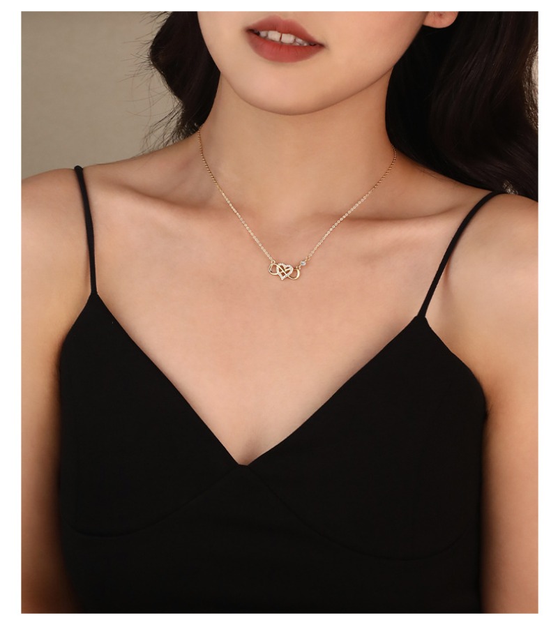 Sterling silver light luxury zircon love necklace niche Mobius collarbone chain_voghion.com