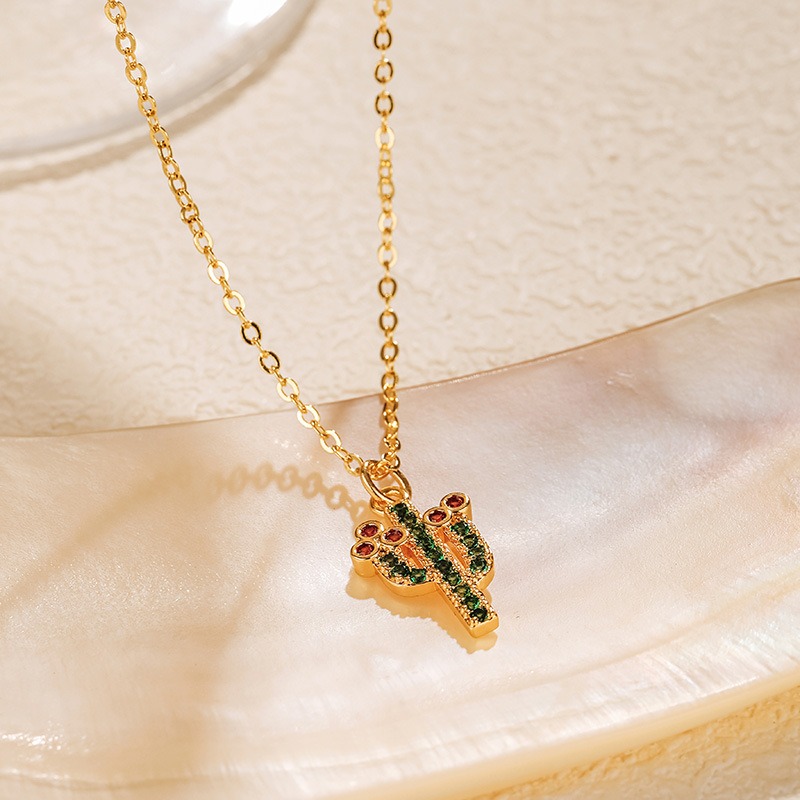 Gold Plated Pentagram Necklace And Snowflake Zircon Earring Set_voghion.com