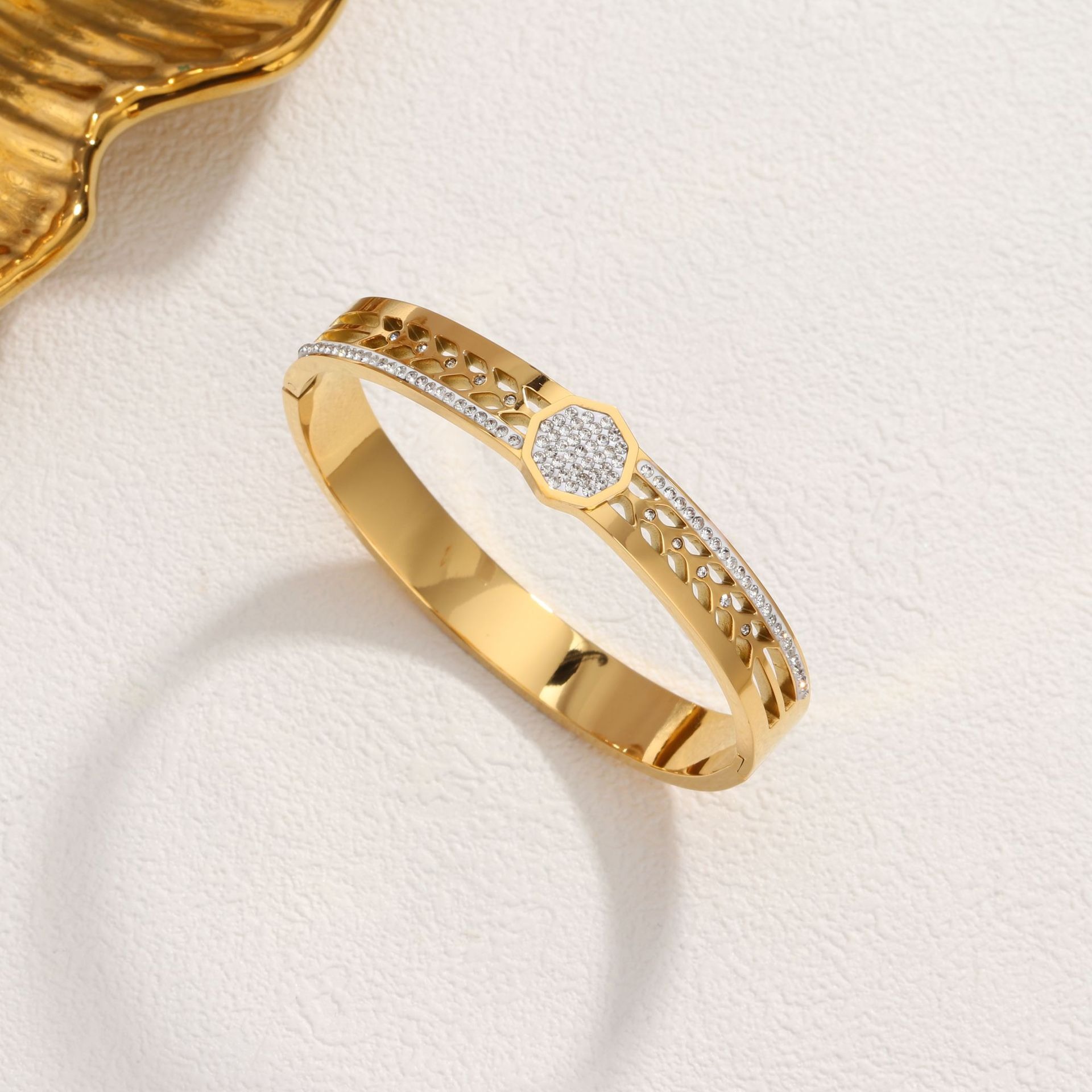 Titanium Steel Bangle Bracelet Unisex Trendy Stainless Steel_voghion.com