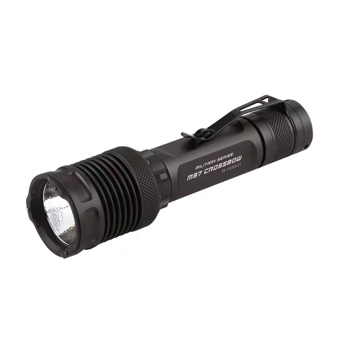 Lampe torche rechargeable M37 300 Lumens - Niteye - AMG Pro