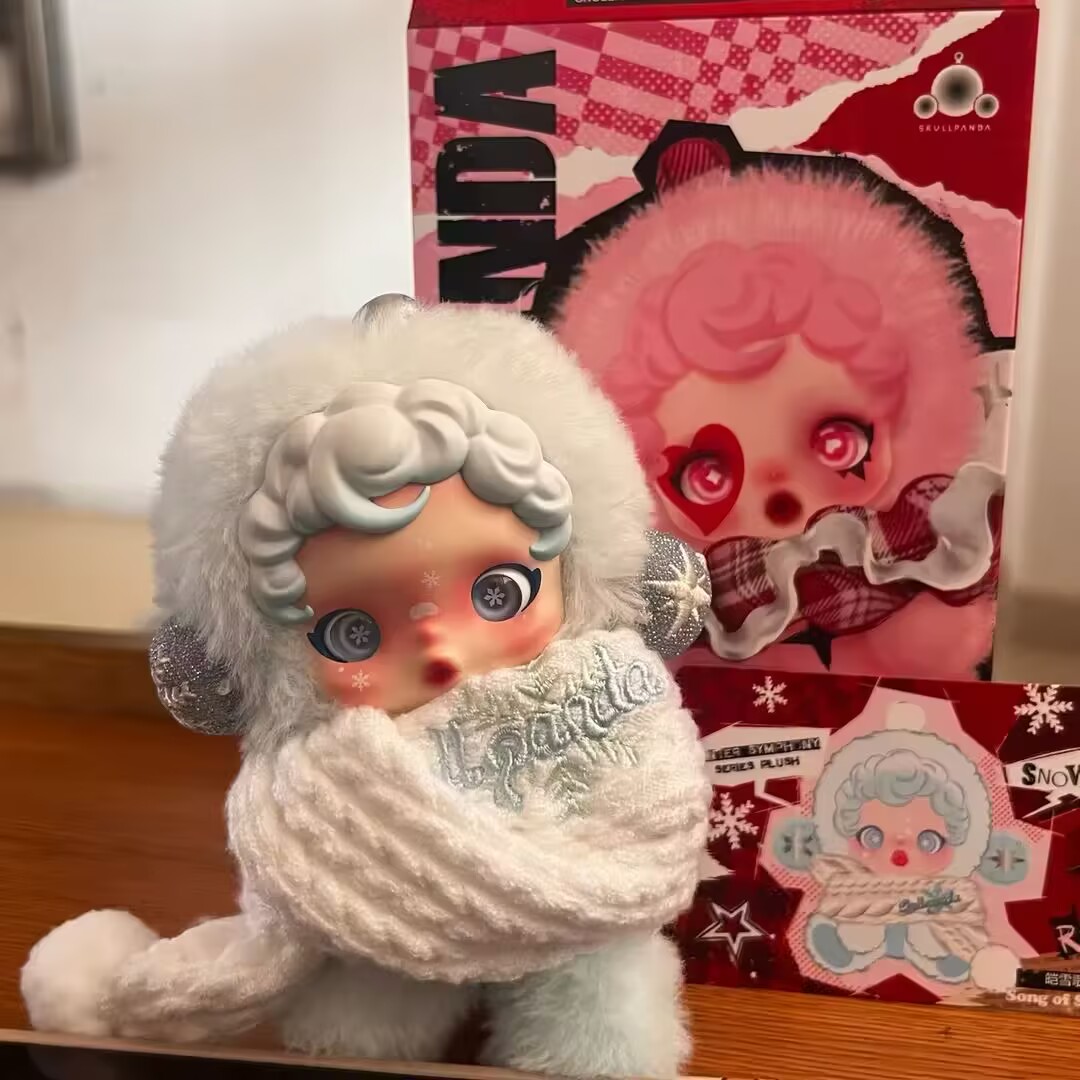 SKULLPANDA Winter Symphony Series Plush - POP MART (United