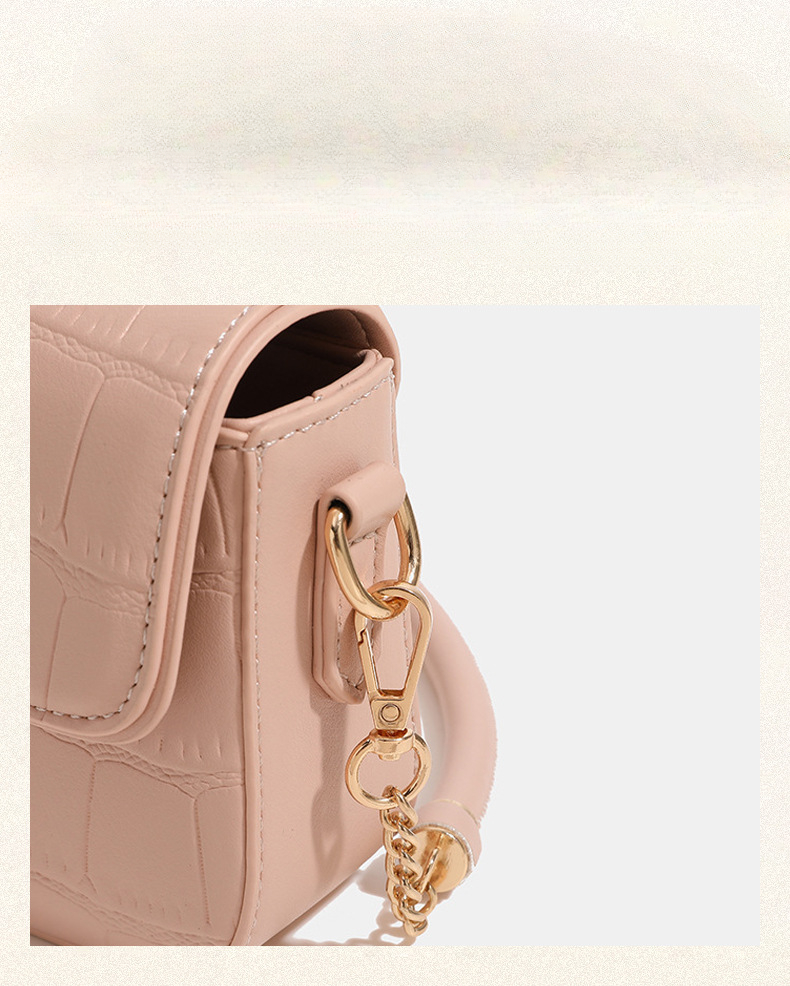 2024 Borse a tracolla alla moda per ragazze Borse ascellari in stile francese Borse a catena rosa firmate Borse ascellari da donna Piccole borse con patta per le donne_voghion.com