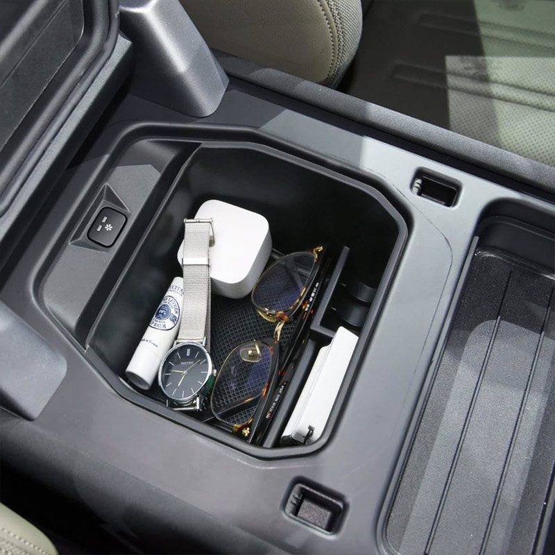 For Land Rover Defender 110 130 SE X V8 Armrest Central Control