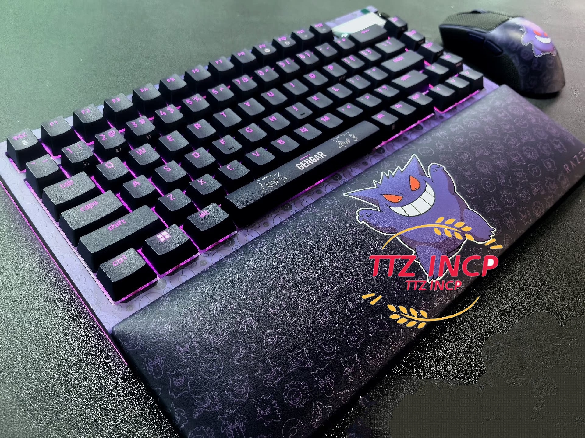 New Razer x Pokémon Gengar Wireless Mechanical Keyboard RGB
