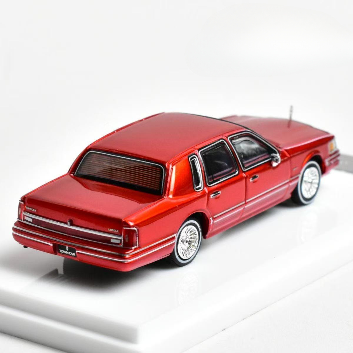 ミニカー Drive Town Traditional Car Collection MK Miniatures 1:64 Lincoln City Lincoln Town Car 1992 Alloy