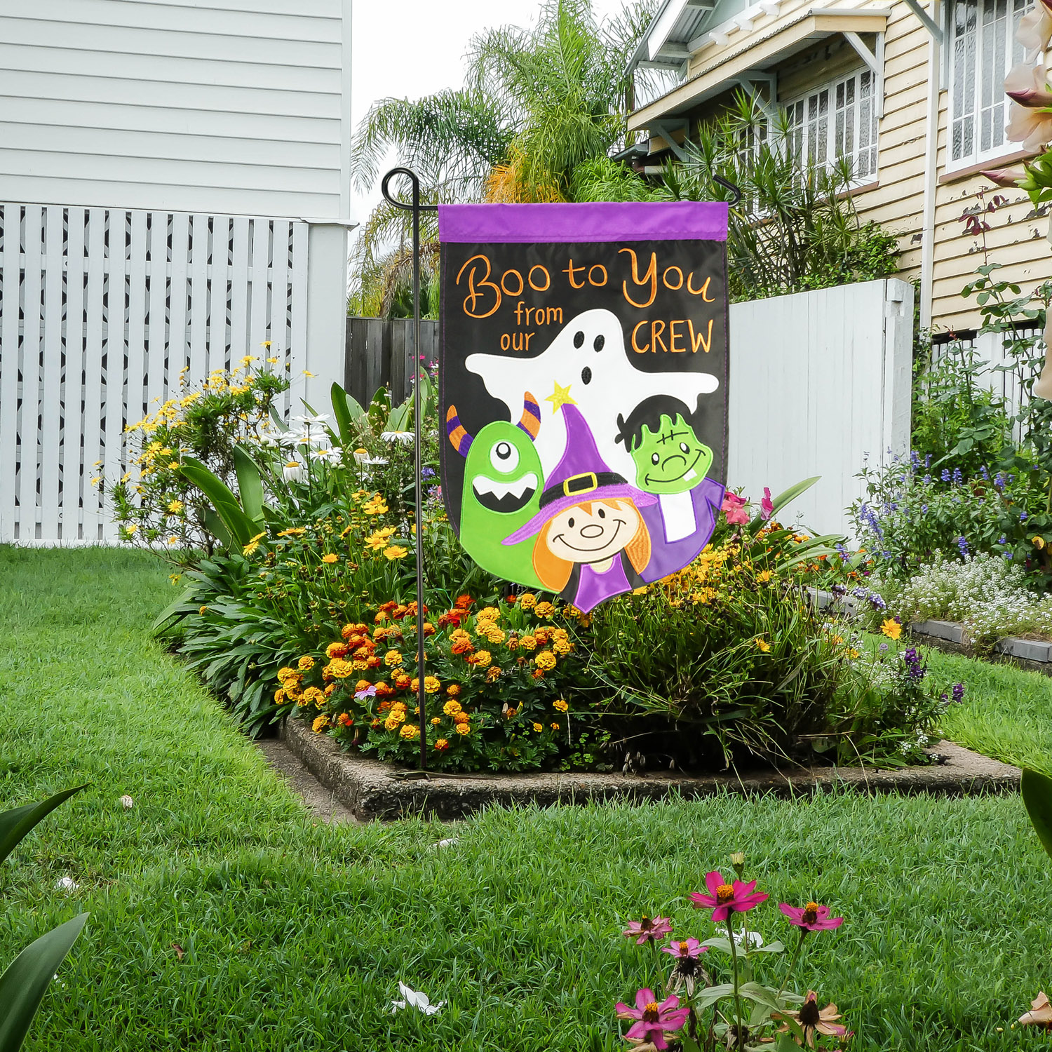 outdoor flags for house