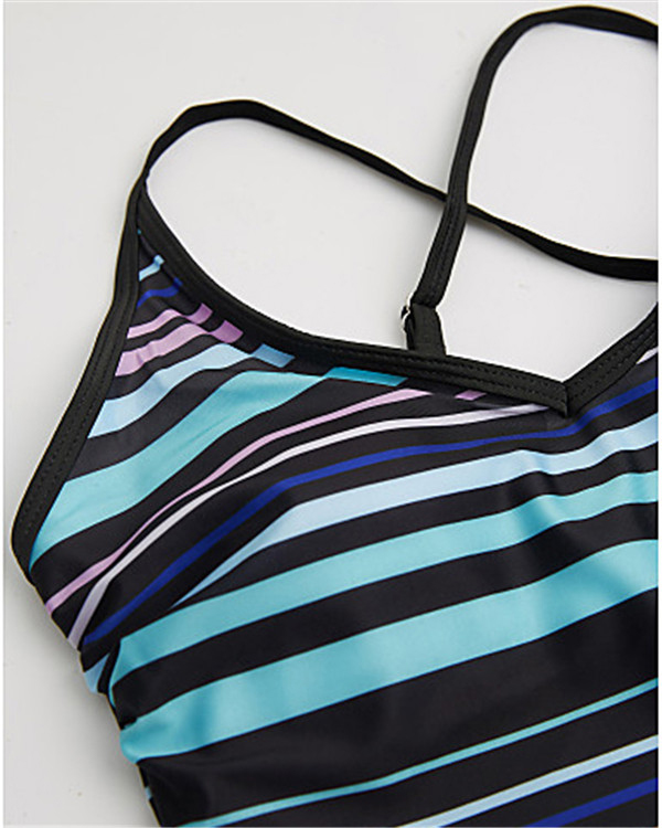 Women’s Plus Size Sporty Halter Neck Striped Print Tankini Swimwear3