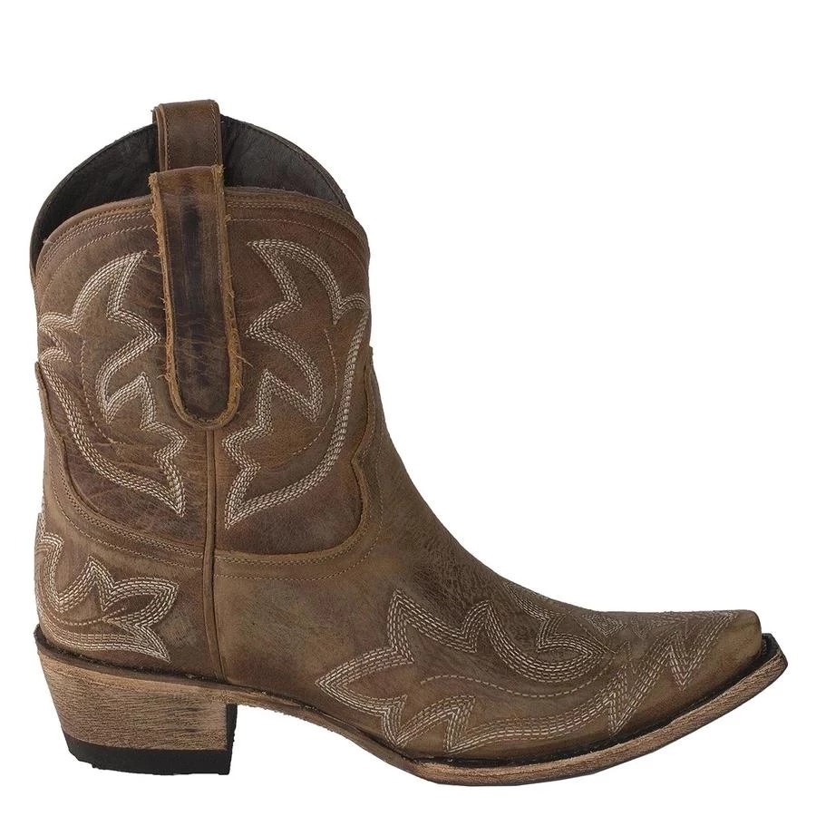 ankle height cowboy boots