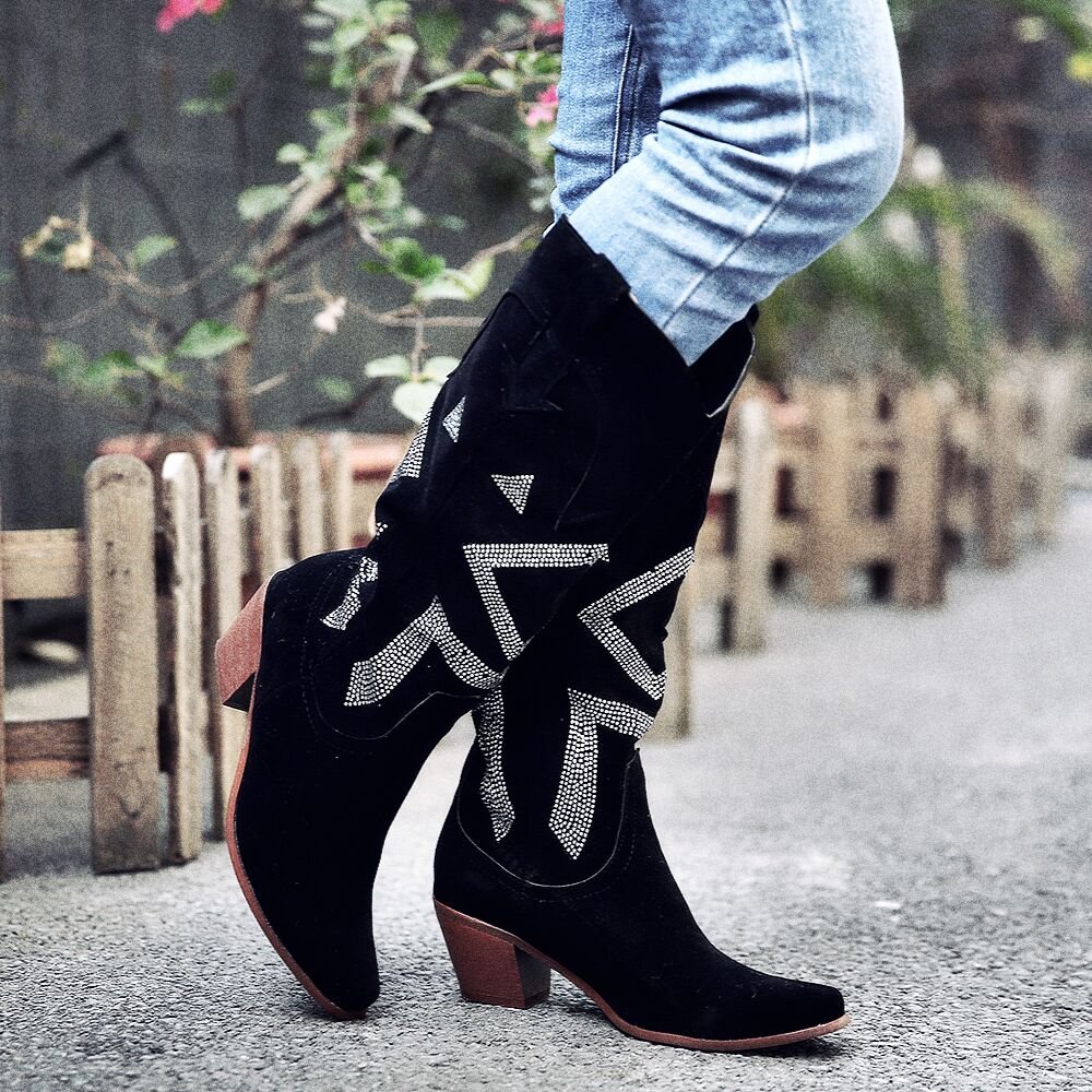 cowgirl boots for plus size women