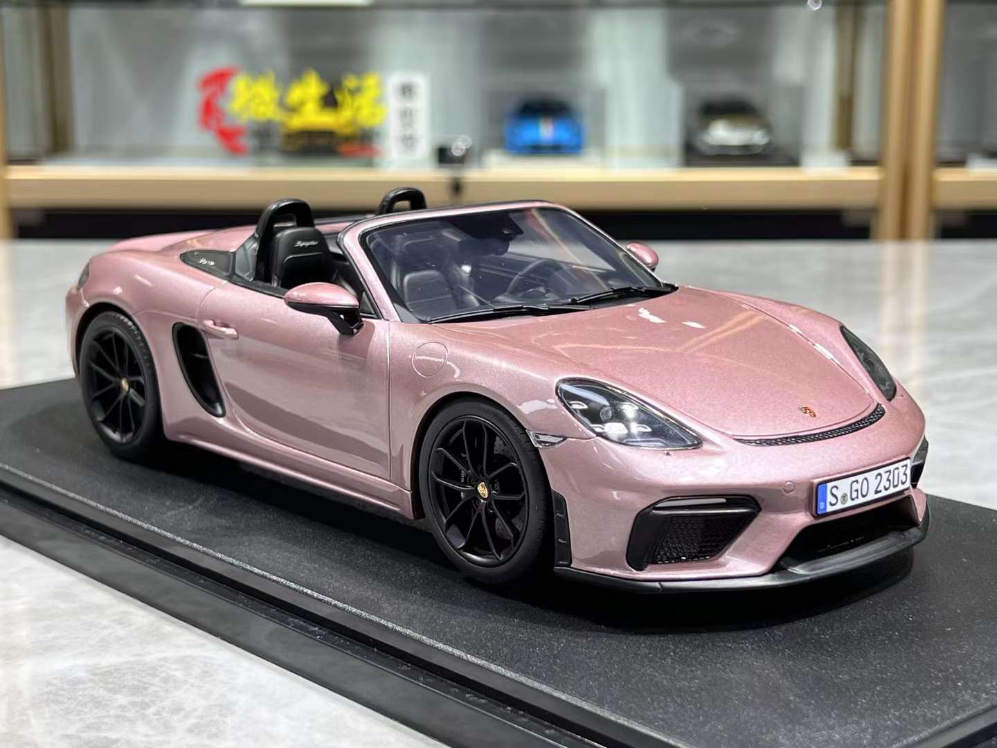 【GTSpirit】1/18 Porsche 718 Spyder Crayon 1/18 GT Spirit Porsche 718 Spyder (Crayon Grey) Resin Car