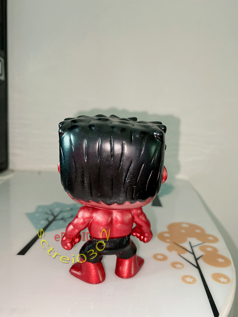 Funko Pop! Marvel Metallic Red Hulk #31 2013 SDCC Rare Exclusive With